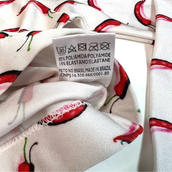 ISOLDA Chili Pepper Long Sleeve Stretch Cropped Top Size Large - Picture 8 of 11